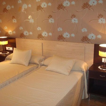 Hotel Los Chiles Villanueva Del Arzobispo Værelse billede