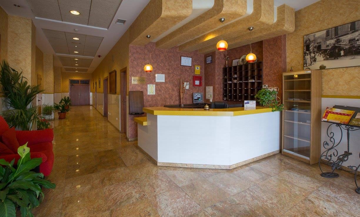 Hotel Los Chiles Villanueva Del Arzobispo Eksteriør billede