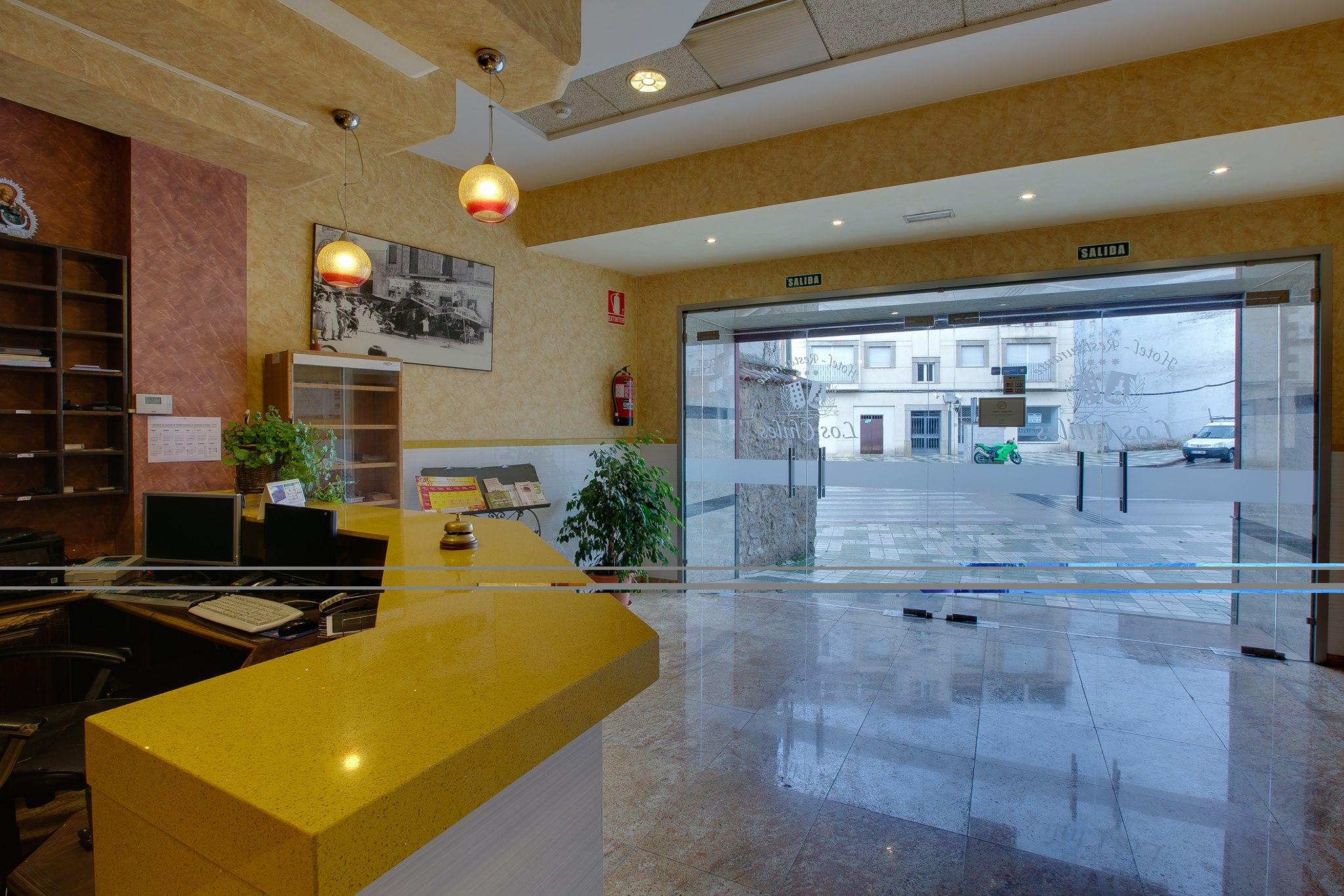 Hotel Los Chiles Villanueva Del Arzobispo Eksteriør billede
